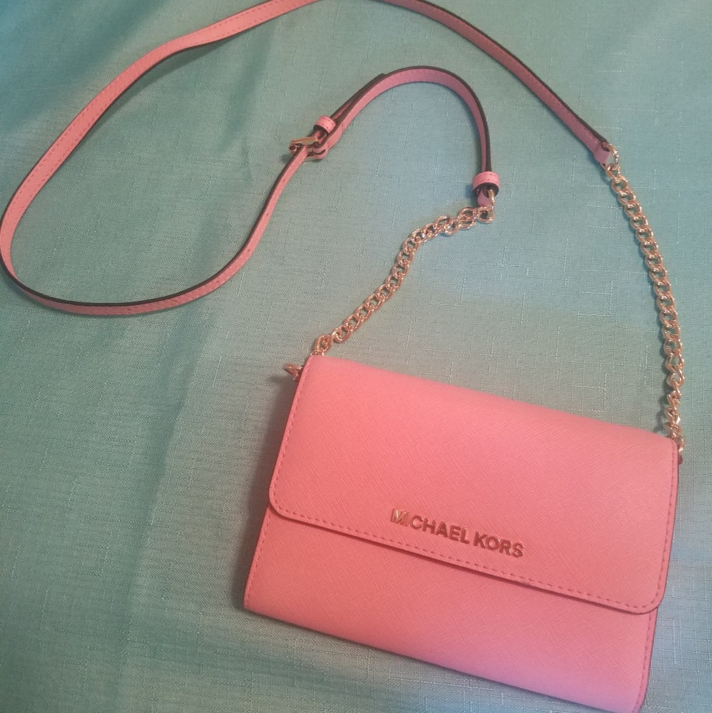 Michael kors convertible wallet with chain strap
